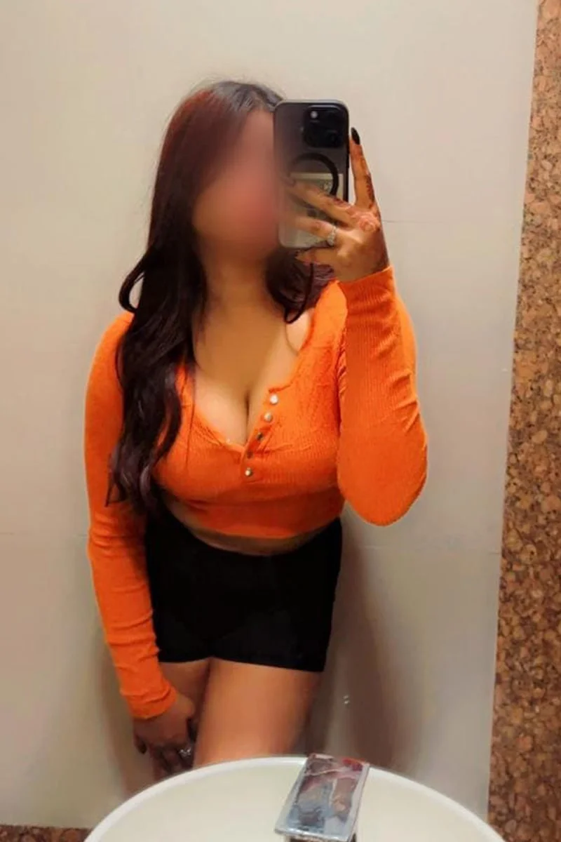 female Call Girls in Noida