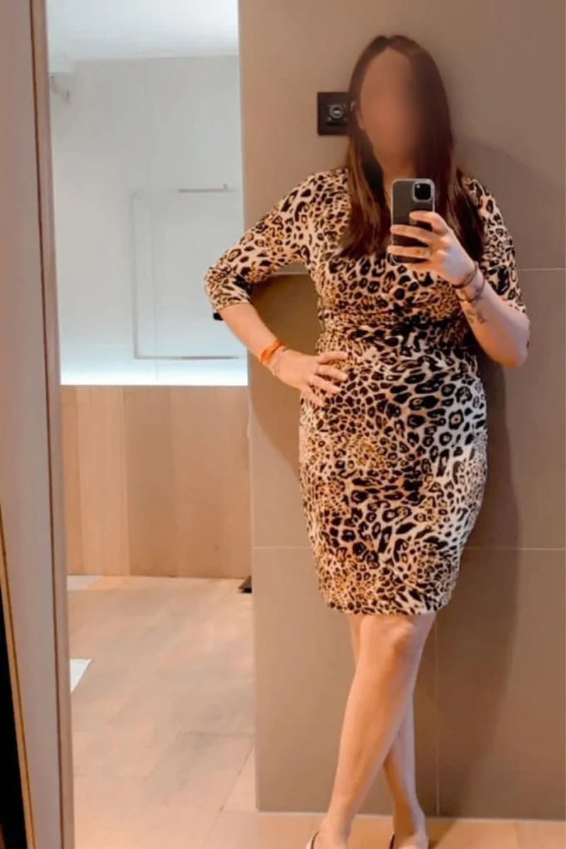 female Call Girls in Noida